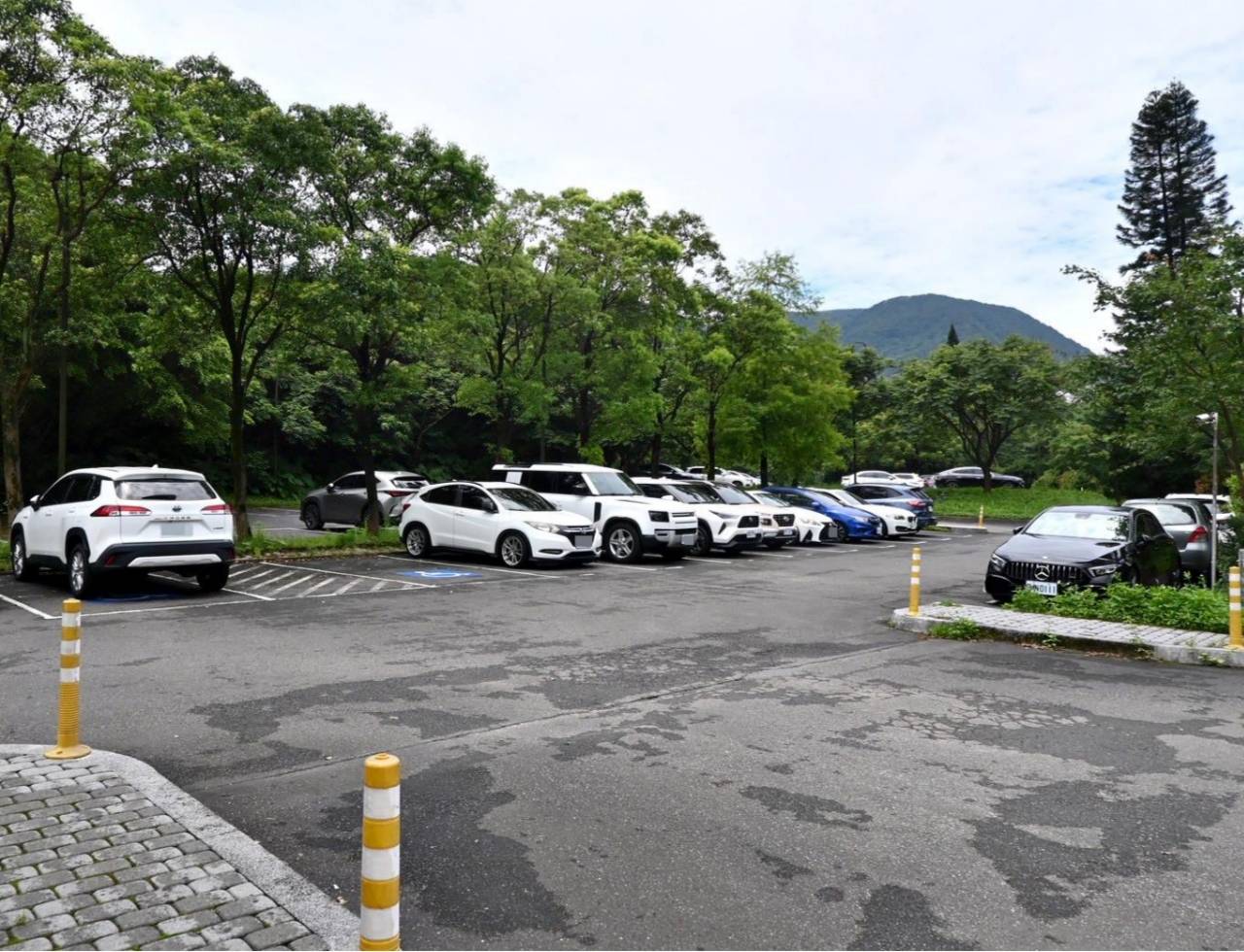 陽明山天籟渡假酒店開箱|金山溫泉飯店住宿體驗、一泊二食、夏燒台味星空戶外廚房 BBQ、房型設施完整分享! - 第13張圖 陽明山天籟渡假酒店開箱|金山溫泉飯店住宿體驗、一泊二食、夏燒台味星空戶外廚房 BBQ、房型設施完整分享!