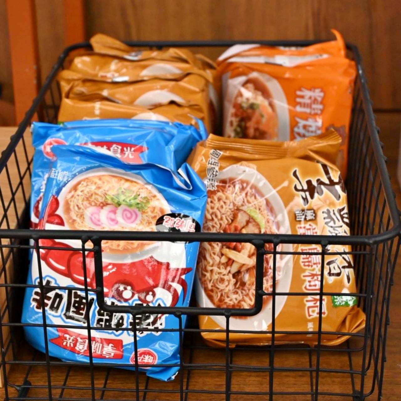 台中北區住宿推薦｜丰森飯店（丰居一中）VIA HOTEL開箱｜一中商圈住宿、旅人廚房與房型設施完整分享！